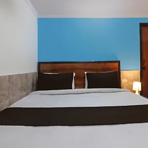 O Bluemoon Inn, South Campus India
